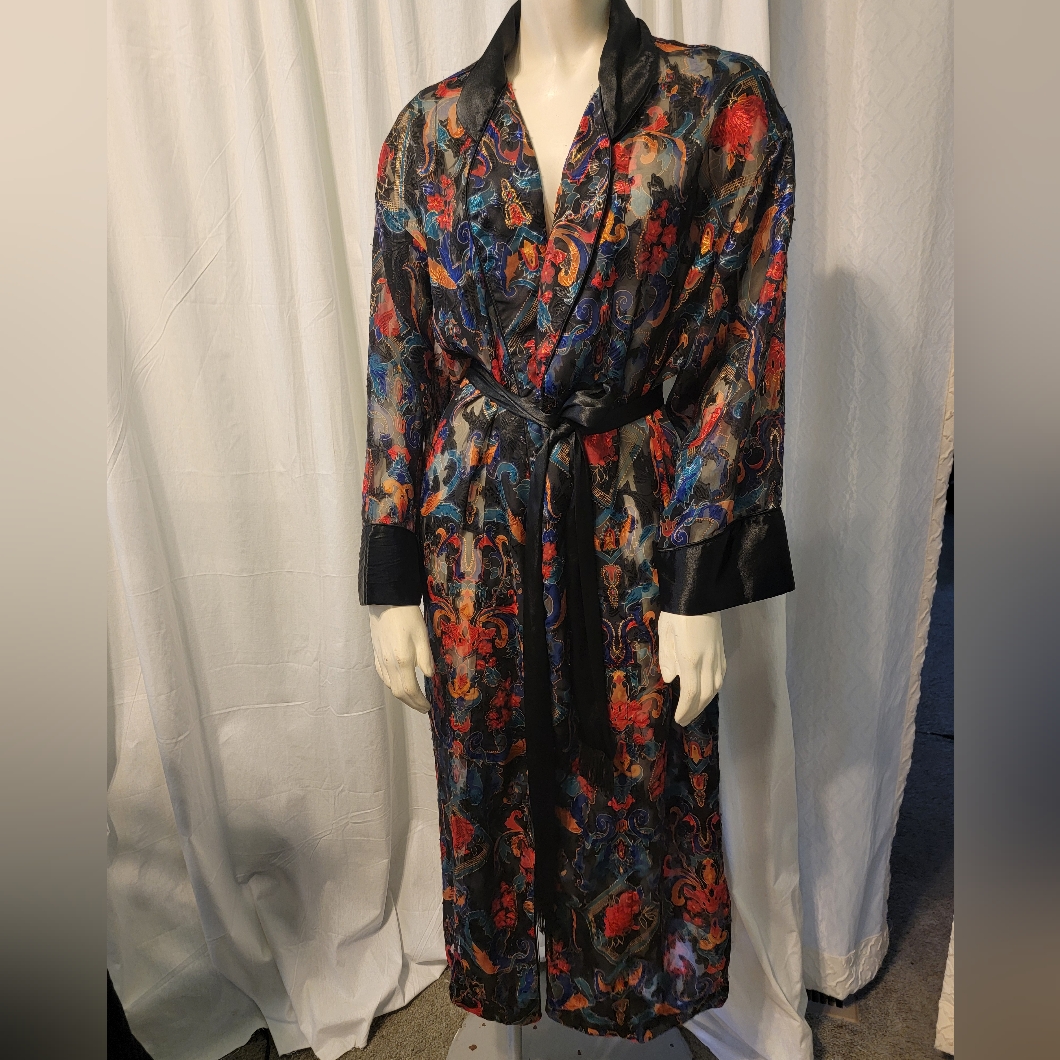 Victoria's Secret Black And Red Paisley Robe